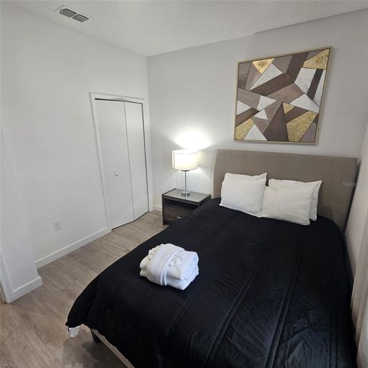 Image No.29-5 Bed Townhouse for sale