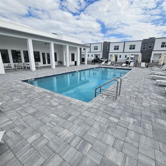 Image No.3-5 Bed Townhouse for sale