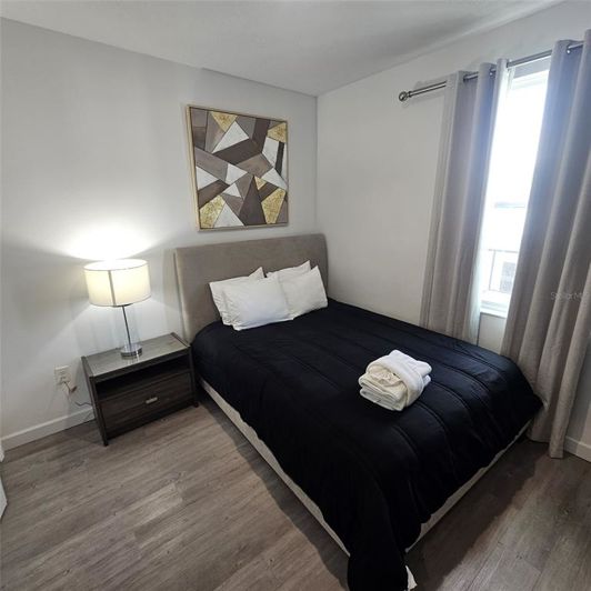 Image No.30-5 Bed Townhouse for sale