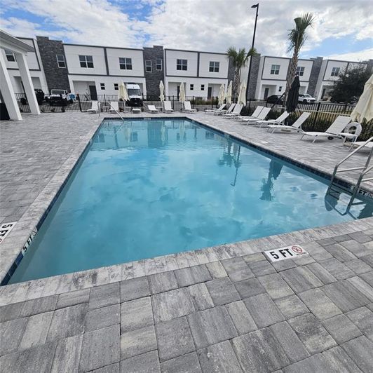 Image No.38-5 Bed Townhouse for sale