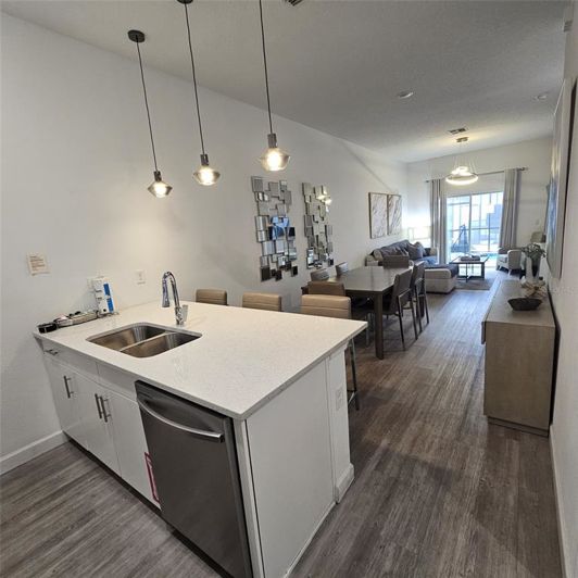 Image No.7-5 Bed Townhouse for sale