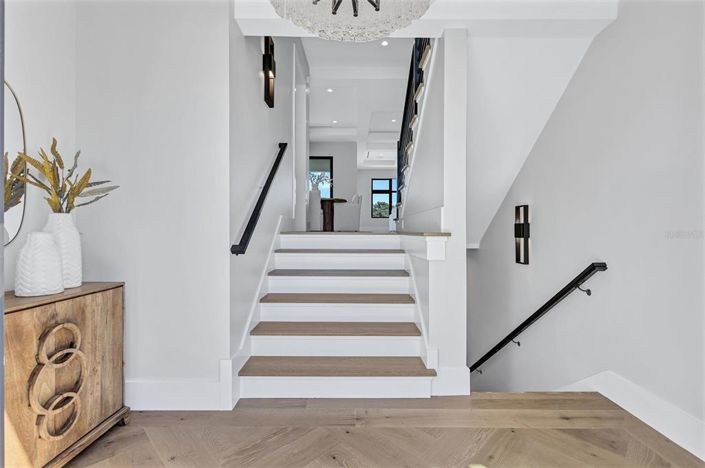 Image No.11-4 Bed Property for sale