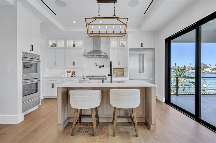 Image No.18-4 Bed Property for sale