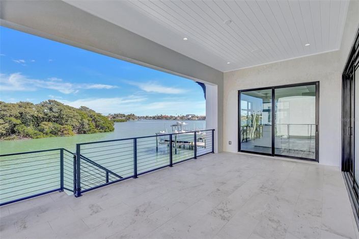 Image No.25-4 Bed Property for sale