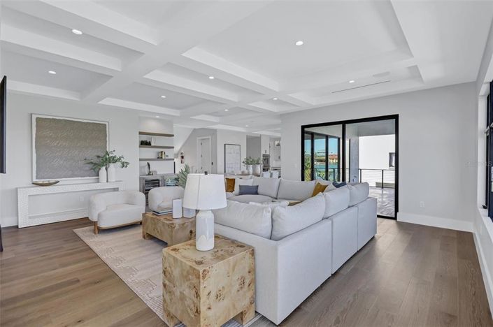 Image No.27-4 Bed Property for sale