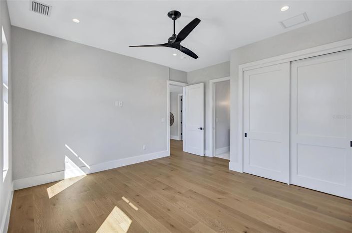 Image No.49-4 Bed Property for sale