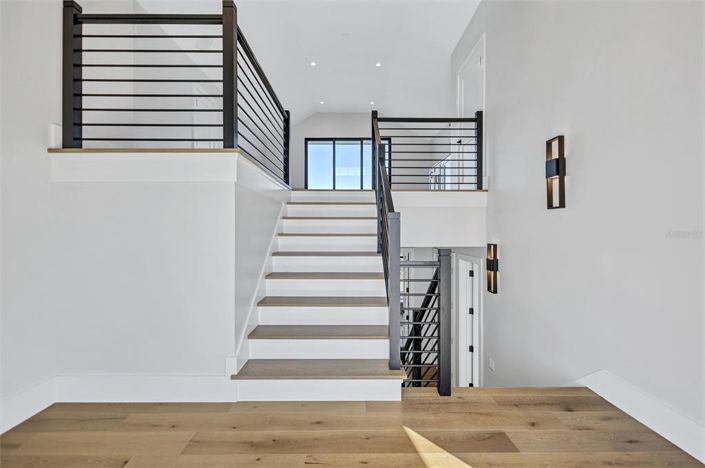 Image No.55-4 Bed Property for sale