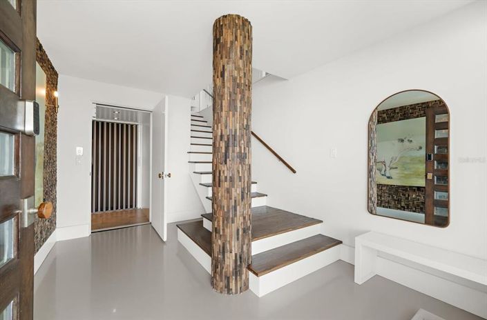 Image No.13-4 Bed Property for sale