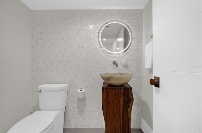 Image No.19-4 Bed Property for sale