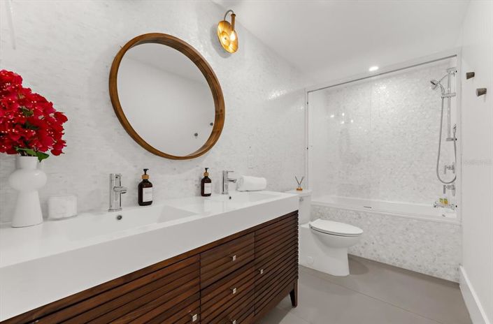 Image No.25-4 Bed Property for sale