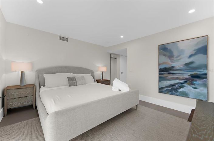 Image No.28-4 Bed Property for sale