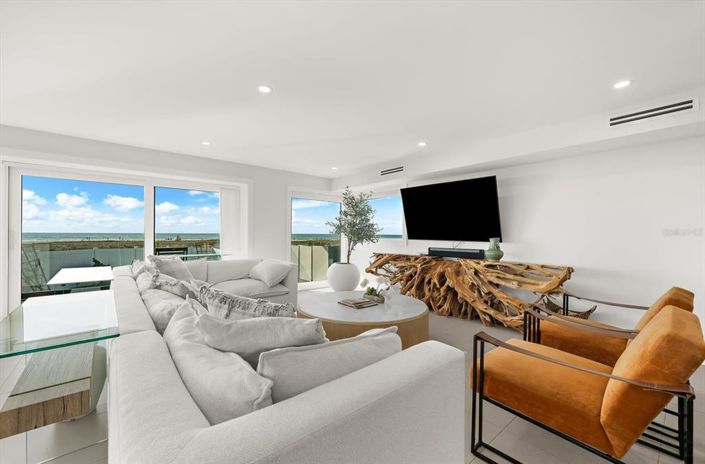 Image No.44-4 Bed Property for sale