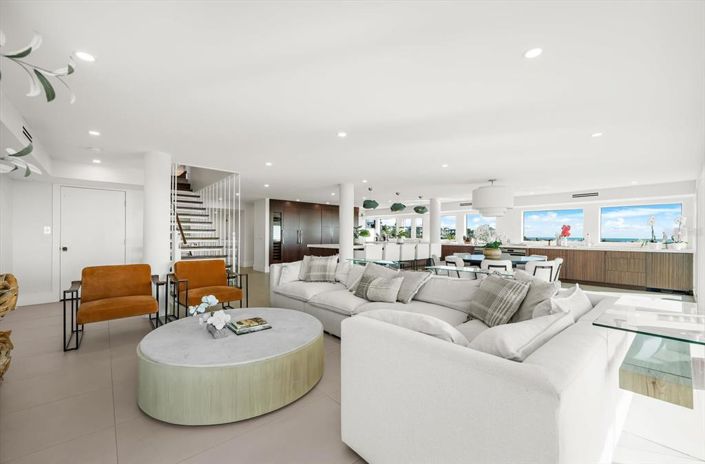 Image No.46-4 Bed Property for sale