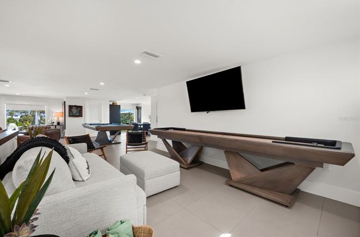 Image No.56-4 Bed Property for sale