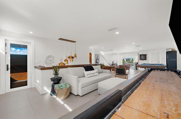 Image No.57-4 Bed Property for sale