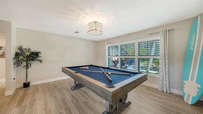 Image No.25-3 Bed Property for sale