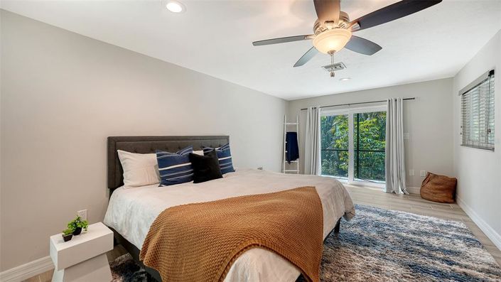 Image No.27-3 Bed Property for sale