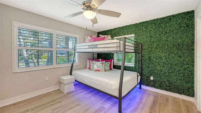 Image No.36-3 Bed Property for sale