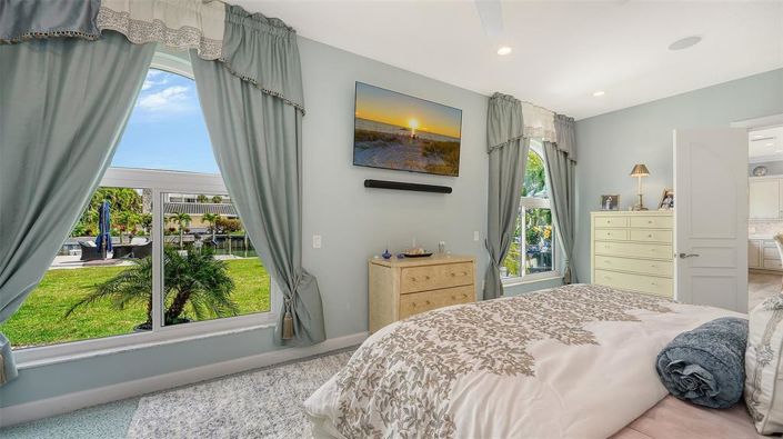 Image No.29-3 Bed Property for sale