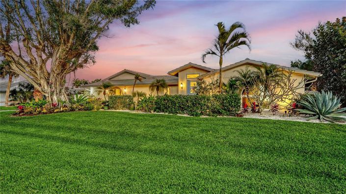 Image No.3-3 Bed Property for sale