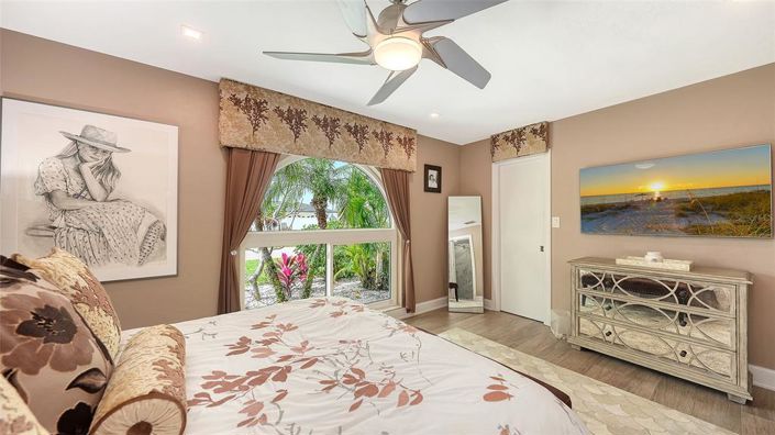 Image No.35-3 Bed Property for sale