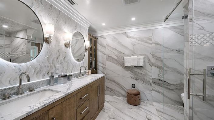 Image No.37-3 Bed Property for sale