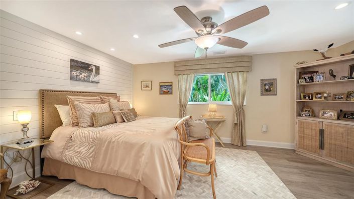 Image No.39-3 Bed Property for sale