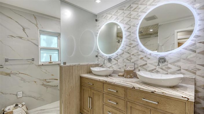 Image No.42-3 Bed Property for sale