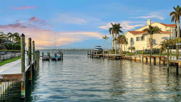 Image No.55-3 Bed Property for sale