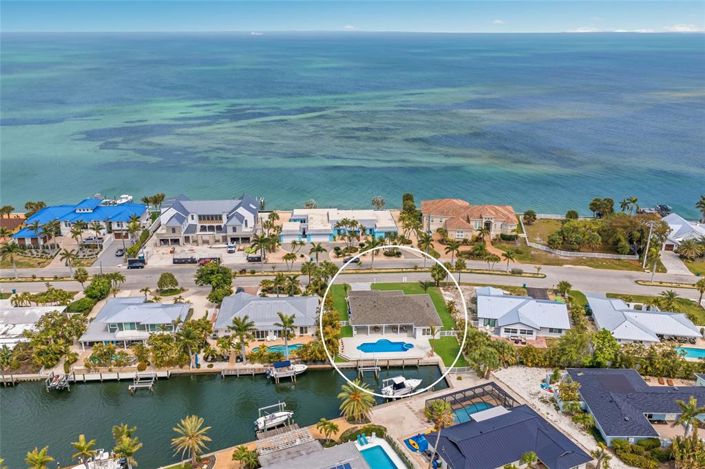 Image No.2-Propriété de 3 chambres à vendre à Holmes Beach