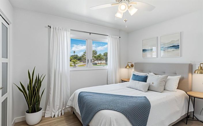 Image No.16-3 Bed Property for sale