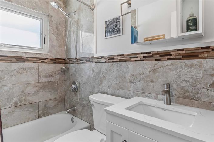 Image No.17-3 Bed Property for sale