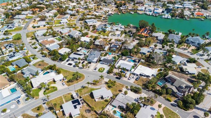 Image No.32-3 Bed Property for sale