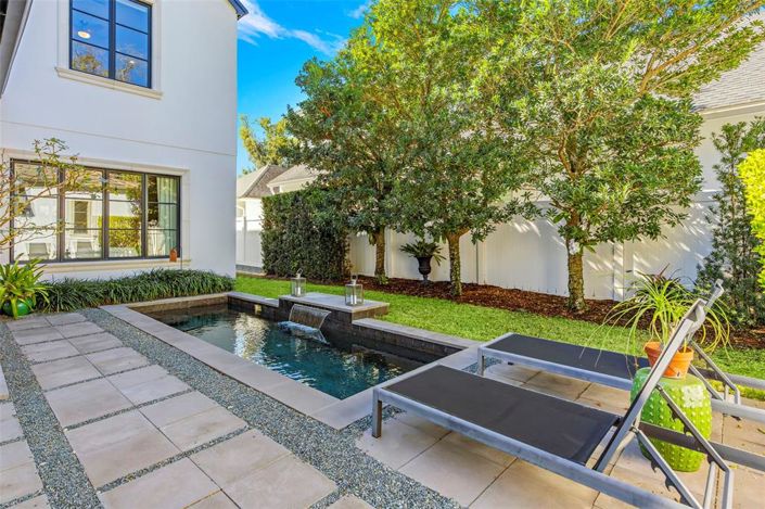 Image No.17-4 Bed Property for sale