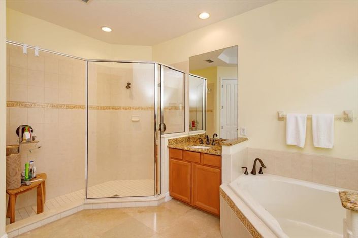 Image No.16-Propriété de 4 chambres à vendre à Orlando