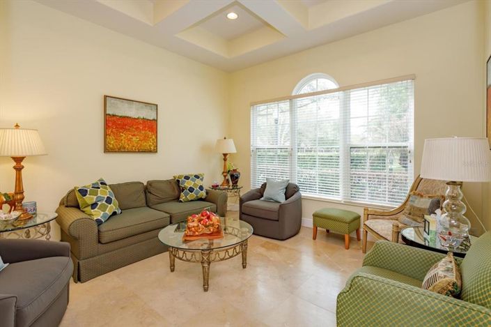 Image No.3-Propriété de 4 chambres à vendre à Orlando