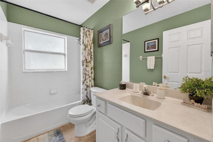 Image No.26-3 Bed Property for sale