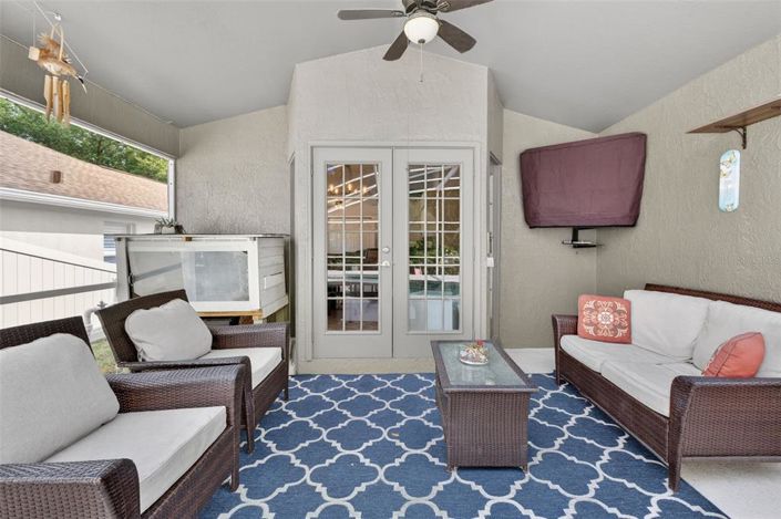 Image No.28-3 Bed Property for sale