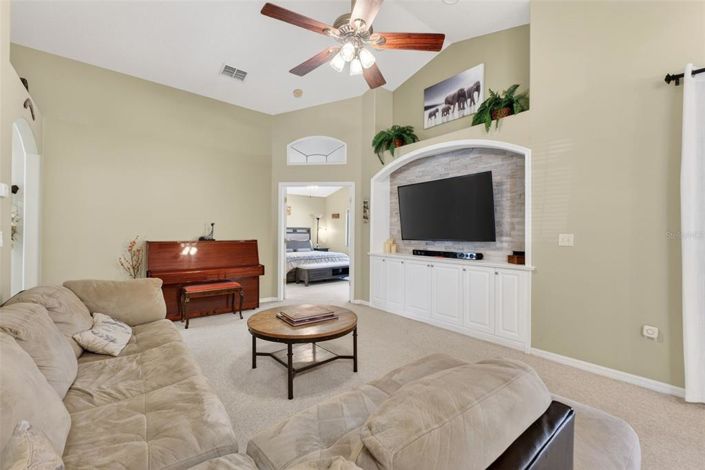 Image No.7-3 Bed Property for sale