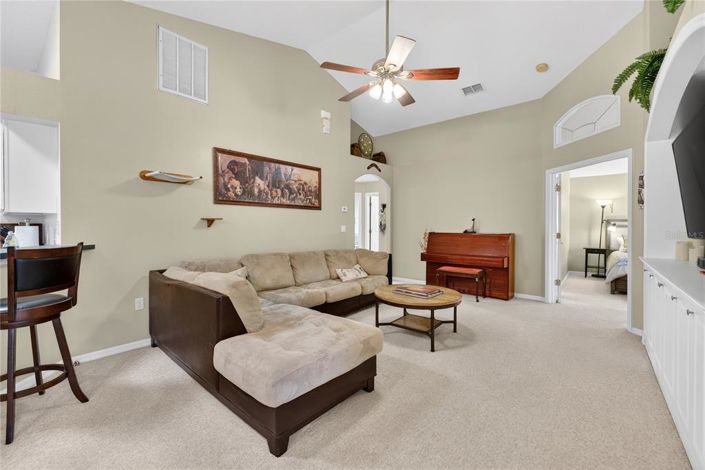 Image No.9-3 Bed Property for sale