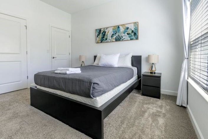 Image No.19-4 Bed Townhouse for sale