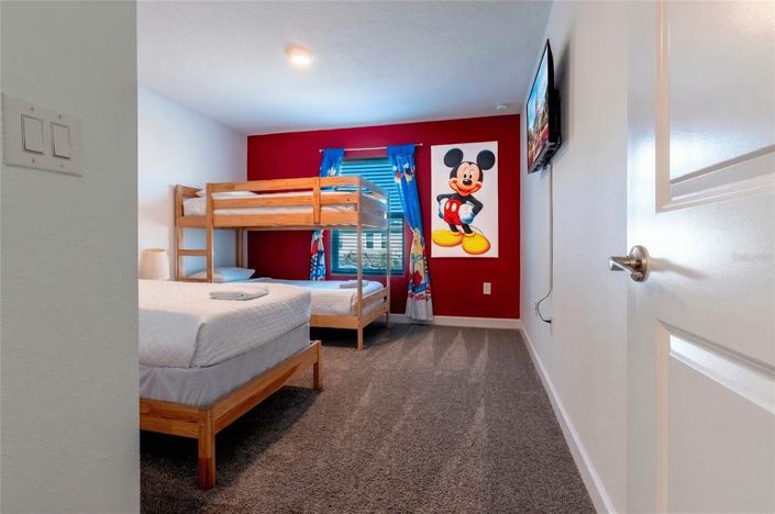 Image No.26-4 Bed Townhouse for sale