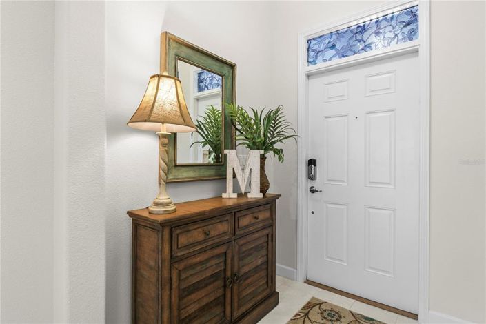 Image No.2-4 Bed Property for sale