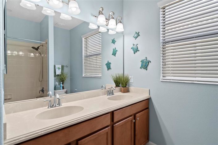 Image No.21-4 Bed Property for sale