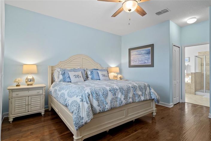 Image No.24-4 Bed Property for sale