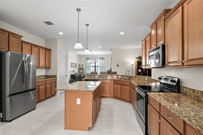 Image No.5-4 Bed Property for sale