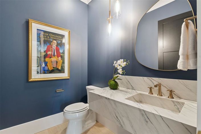 Image No.41-4 Bed Property for sale