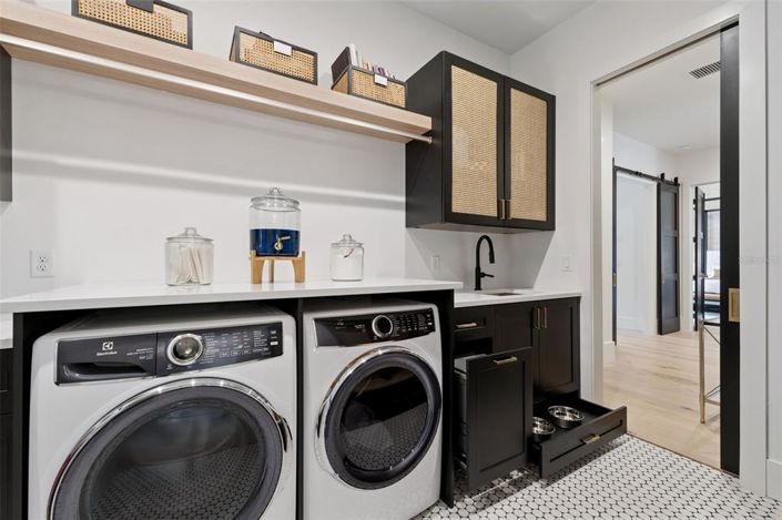 Image No.43-4 Bed Property for sale