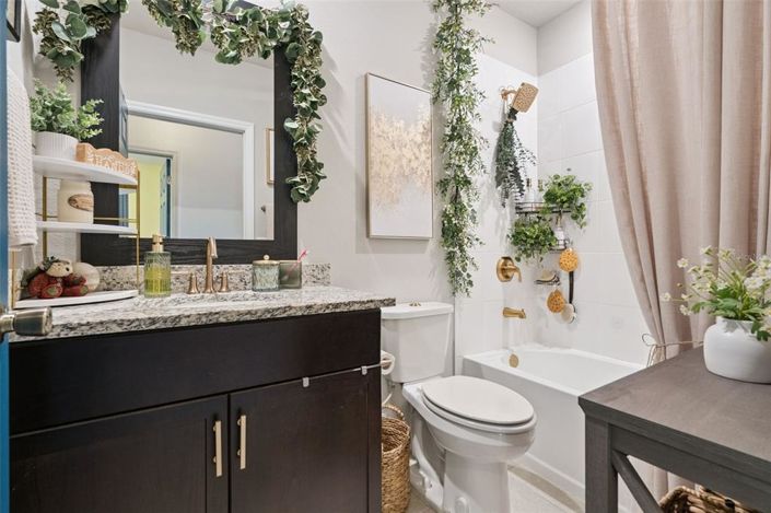 Image No.25-3 Bed Property for sale