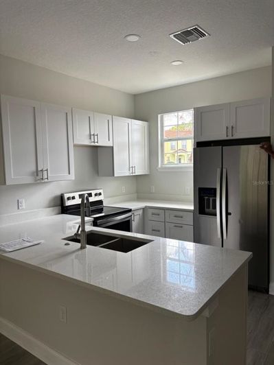 Image No.5-3 Bed Townhouse for sale